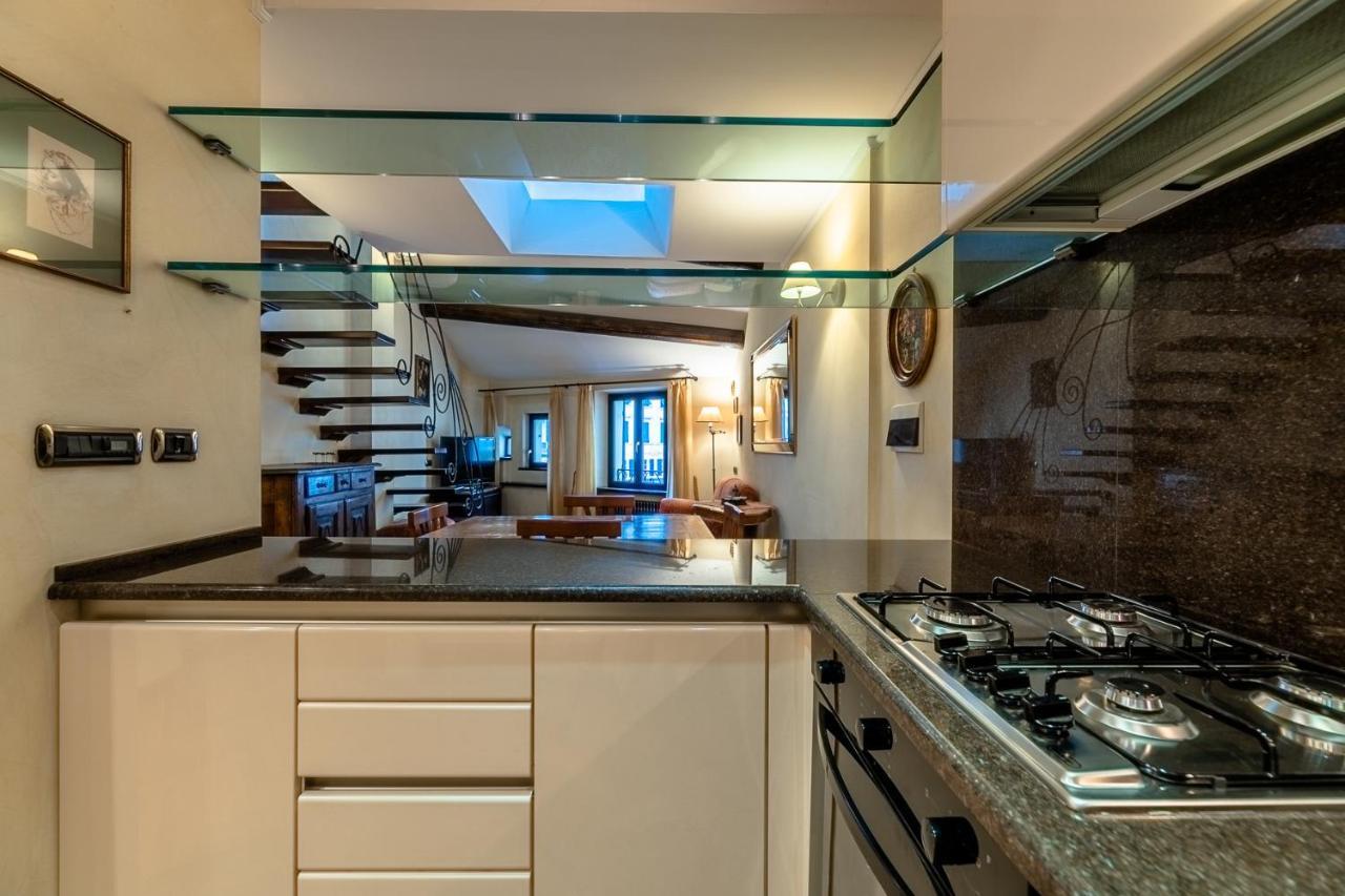 Dimora Lucrezia Apartment Savona Exterior foto
