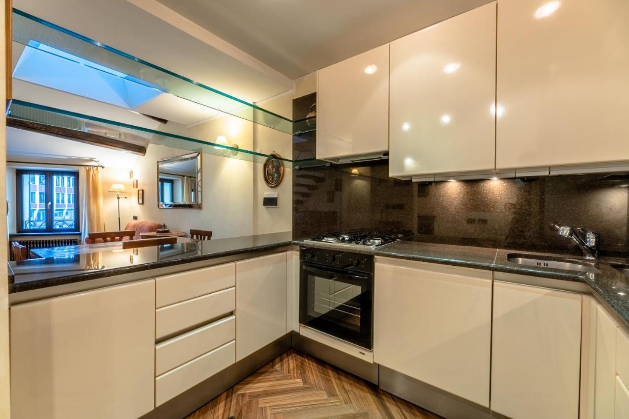Dimora Lucrezia Apartment Savona Exterior foto