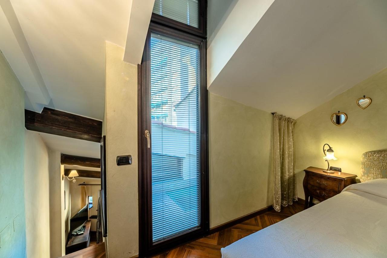 Dimora Lucrezia Apartment Savona Exterior foto